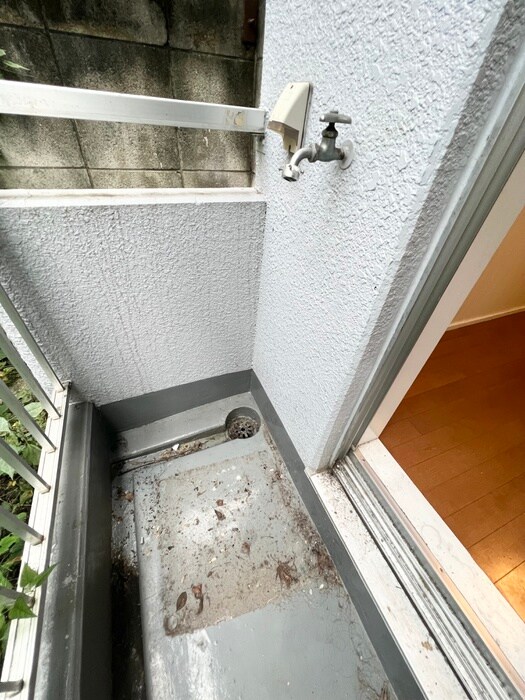 物件内観写真14　(洗濯機置場)