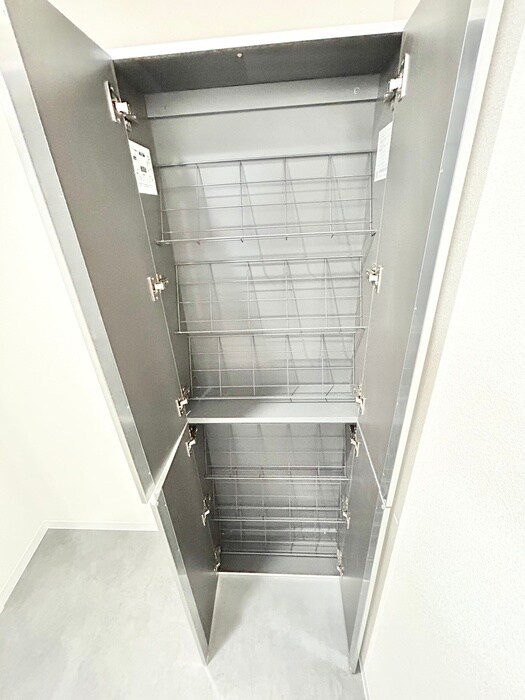 物件内観写真17　(靴箱)