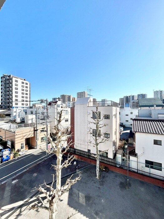 物件内観写真19　(室内からの展望)