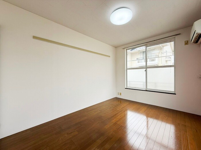 物件内観写真5　(居室)