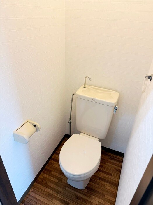 物件内観写真9　(トイレ)