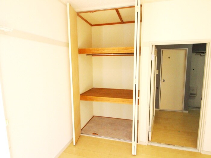 物件内観写真12　(収納)