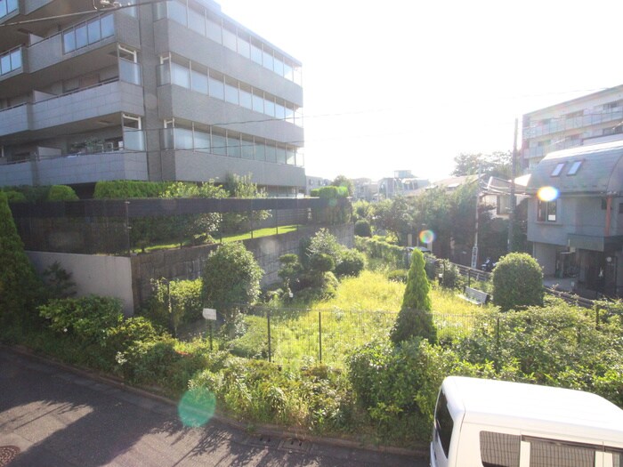 物件内観写真20　(室内からの展望)