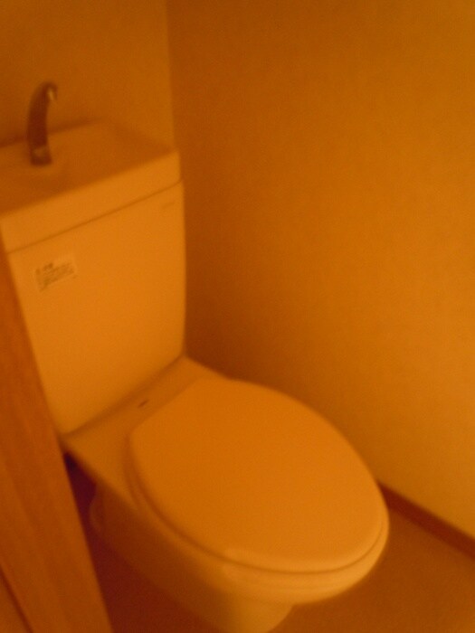 物件内観写真12　(トイレ)