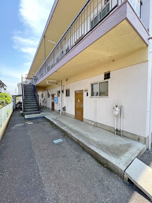 物件外観写真5　(駐車場)