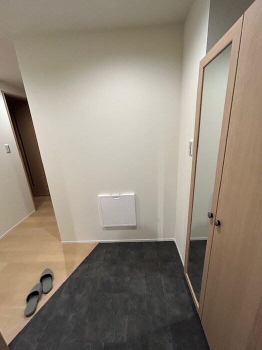 物件内観写真7　(玄関)