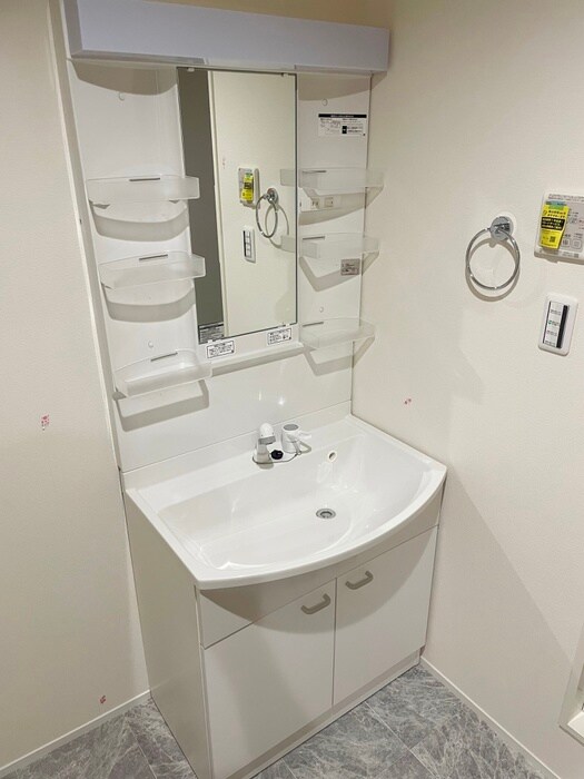 物件内観写真12　(洗面)