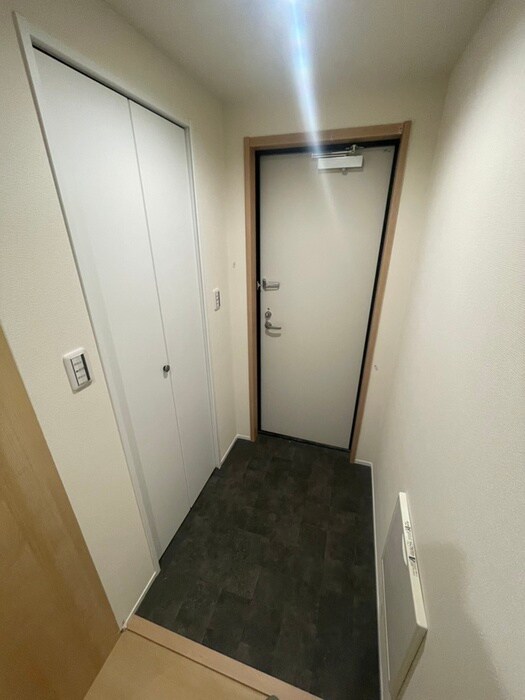 物件内観写真15　(玄関)