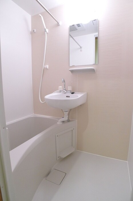 物件内観写真12　(バス／シャワールーム等)