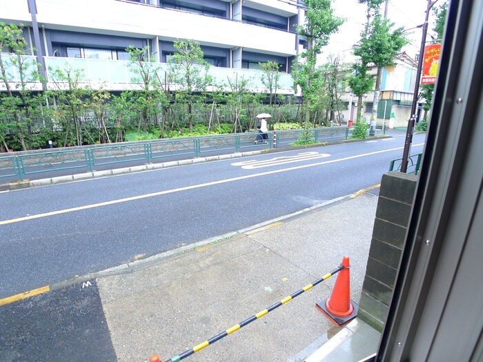 物件内観写真22　(室内からの展望)