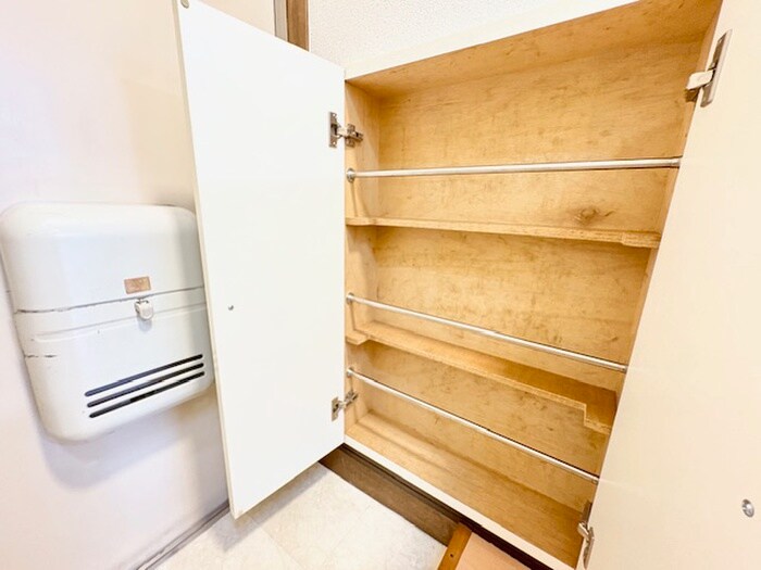物件内観写真18　(靴箱)