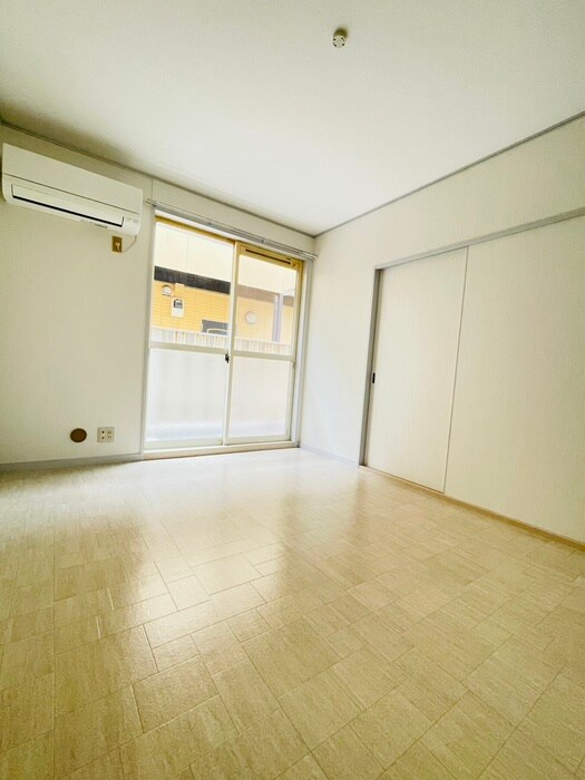 物件内観写真12　(居室)