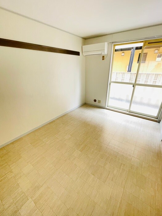 物件内観写真13　(居室)