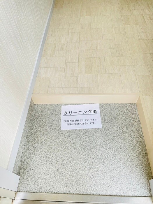 物件内観写真22　(玄関)