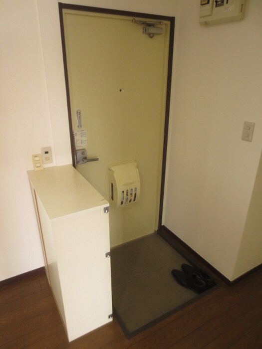 物件内観写真14　(玄関)