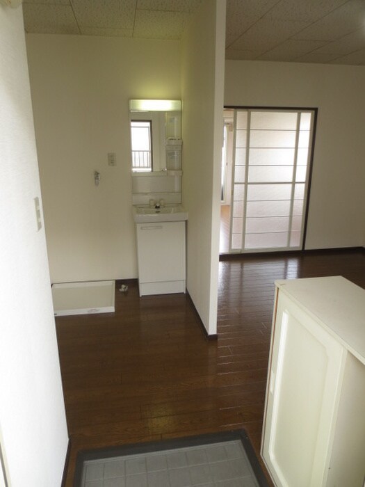 物件内観写真21　(玄関)