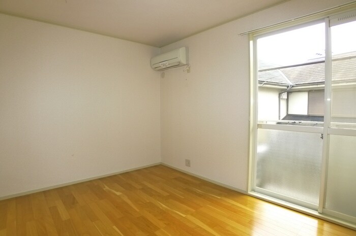 物件内観写真10　(居室)