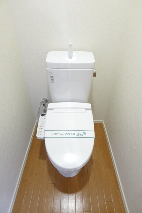 物件内観写真14　(トイレ)