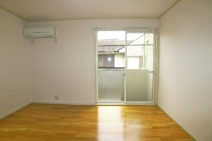 物件内観写真19　(居室)