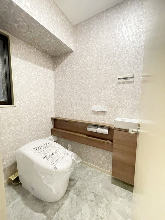 物件内観写真15　(トイレ)