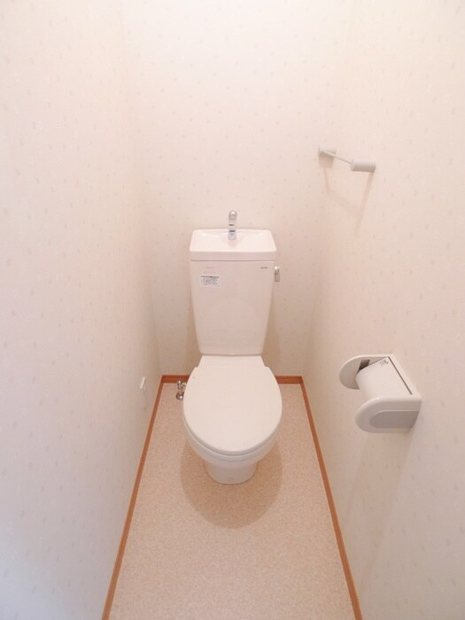 物件内観写真14　(トイレ)