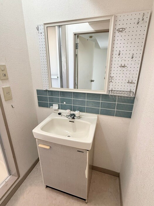 物件内観写真15　(洗面)