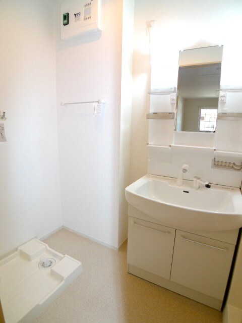 物件内観写真11　(洗面)