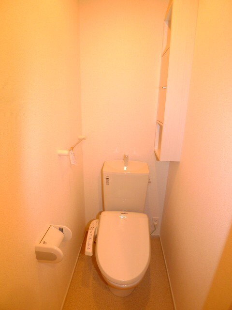 物件内観写真12　(トイレ)