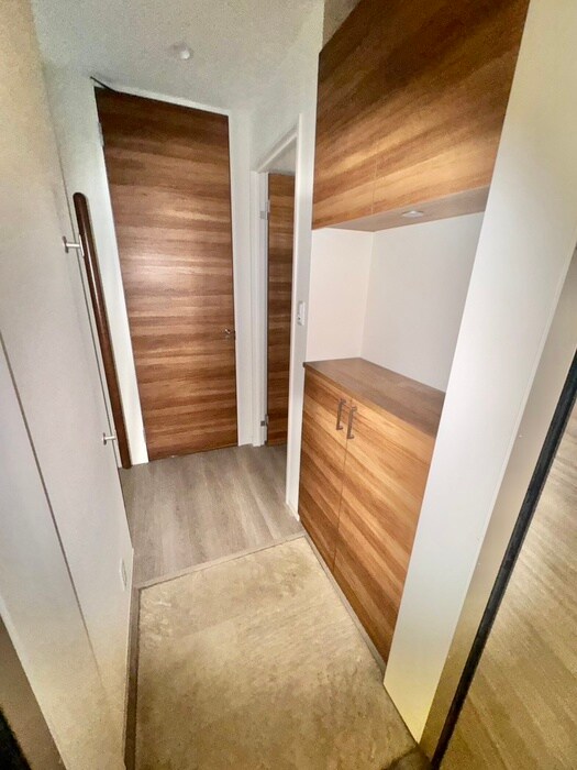 物件内観写真17　(玄関)