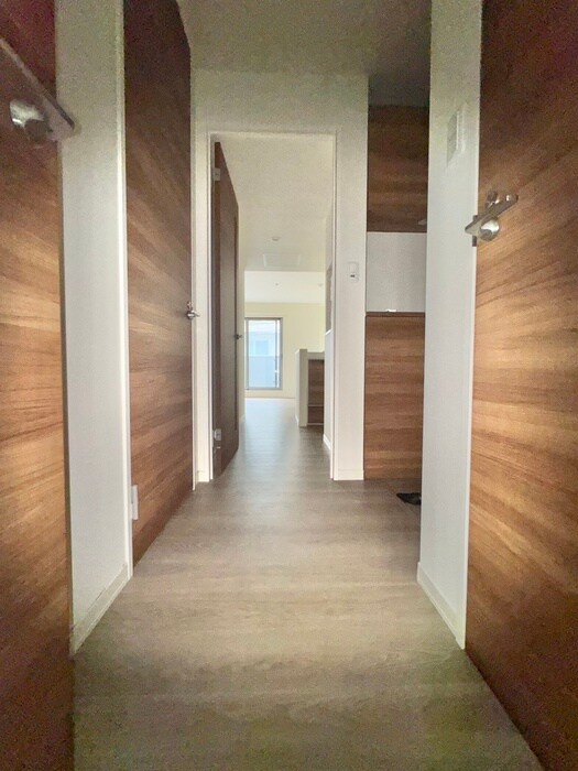 物件内観写真18　(廊下)