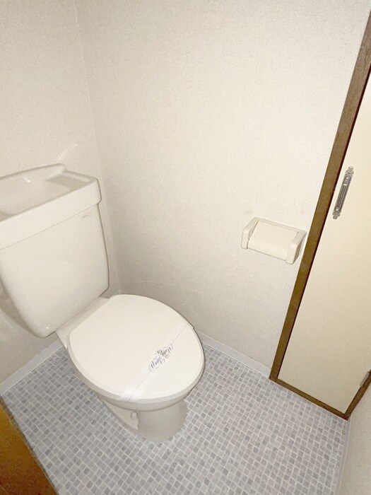 物件内観写真12　(トイレ)