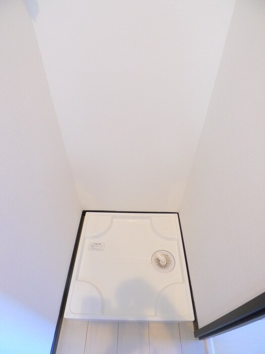 物件内観写真14　(洗濯機置場)