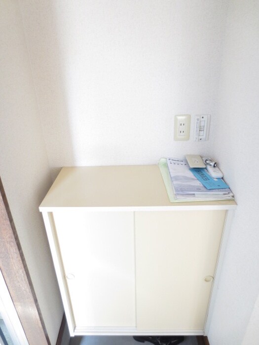 物件内観写真10　(靴箱)