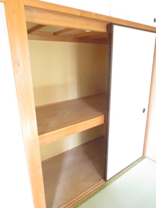 物件内観写真16　(収納)