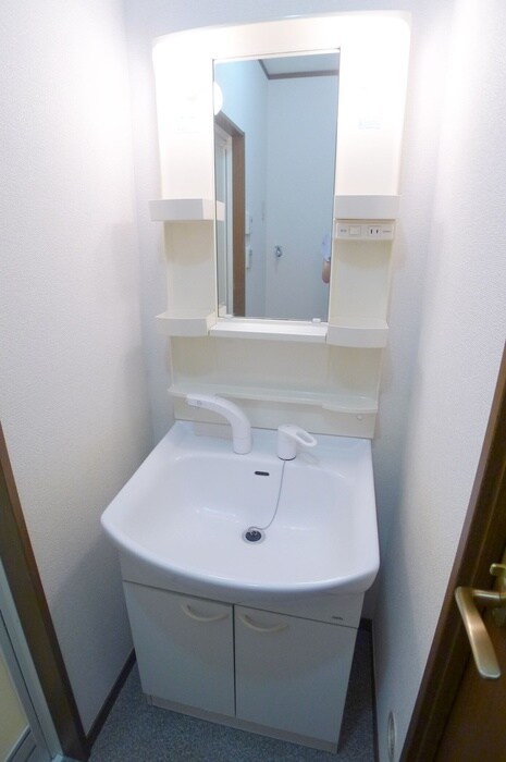 物件内観写真12　(洗面)