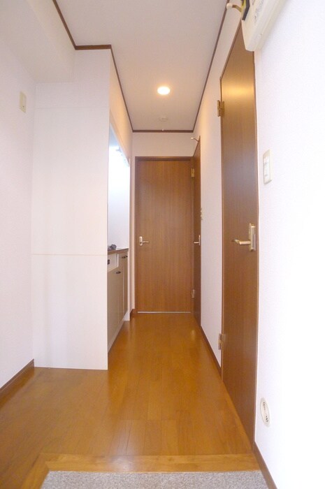 物件内観写真19　(玄関)