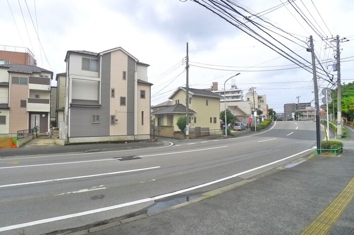 物件内観写真22　(室内からの展望)