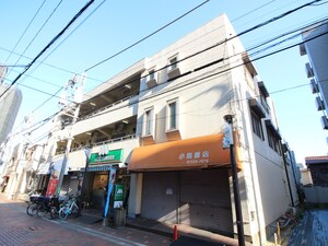 小島ビル外観写真