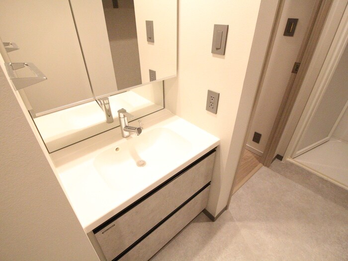 物件内観写真17　(洗面)