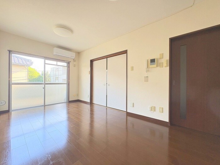 物件内観写真5　(居室)