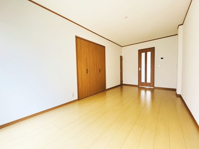 物件内観写真6　(居室)