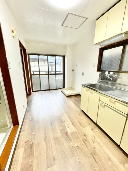 物件内観写真11　(廊下)