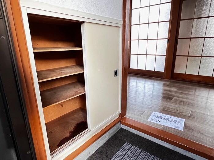 物件内観写真16　(靴箱)