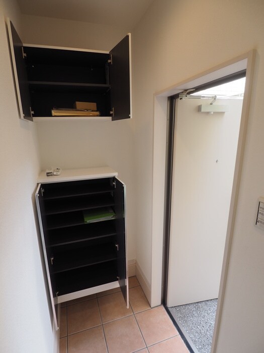 物件内観写真15　(靴箱)