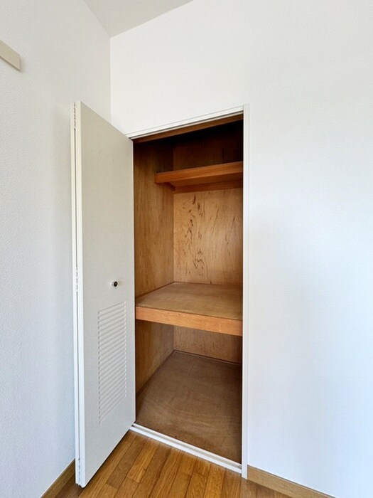 物件内観写真13　(収納)