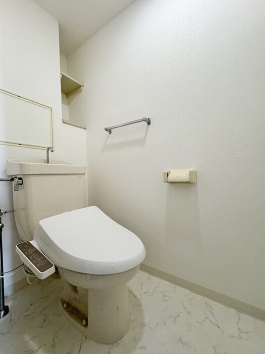 物件内観写真16　(トイレ)