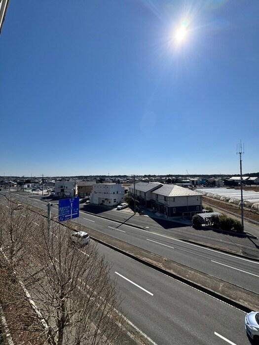 物件内観写真21　(室内からの展望)