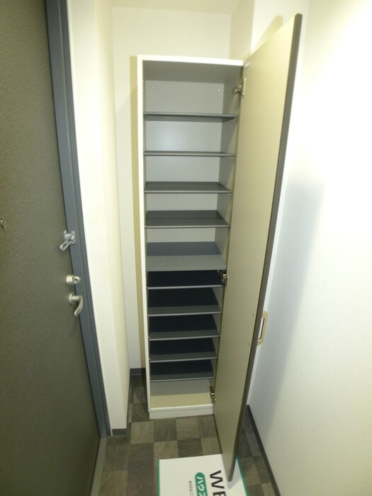 物件内観写真17　(靴箱)