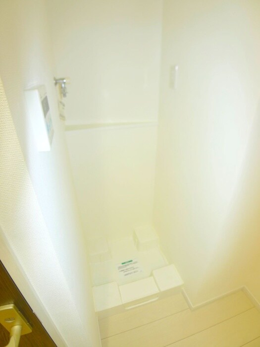 物件内観写真19　(洗濯機置場)