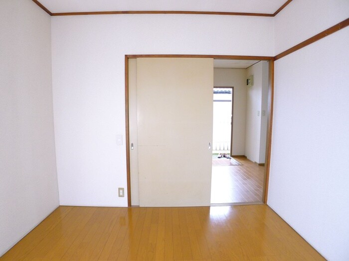 物件内観写真9　(居室)